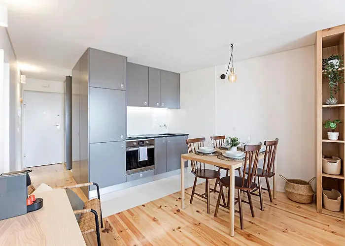 Apartamento Downtown W/ Gorgeous Views By Lovelystay