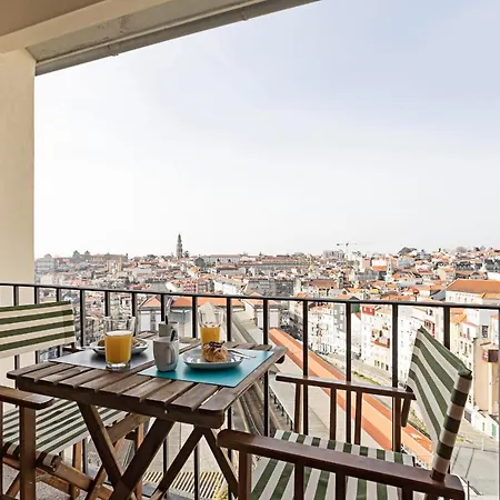 Downtown W/ Gorgeous Views By Lovelystay Apartment
