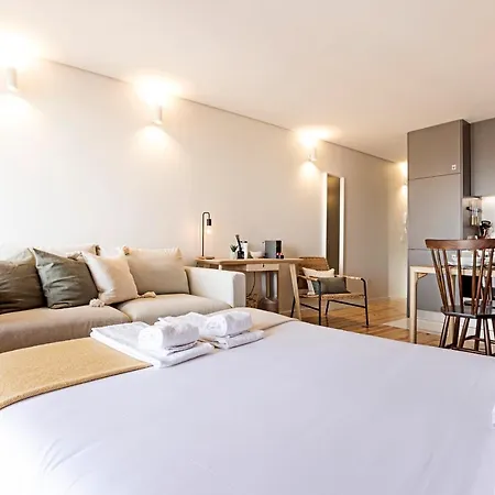 Downtown W/ Gorgeous Views By Lovelystay Apartment