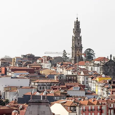 아파트 Downtown W/ Gorgeous Views By Lovelystay 포르투